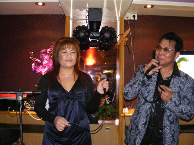 Promotion dvd laoParis-080308 056.jpg